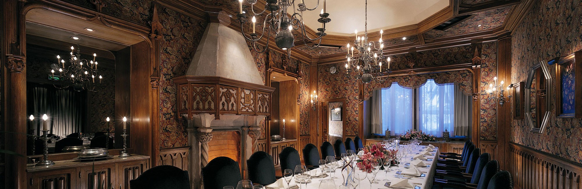 19th Century Palace CR Banner